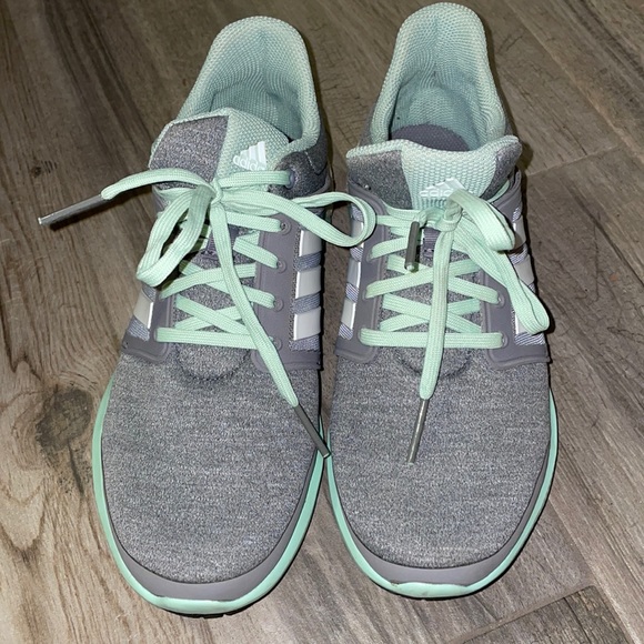 Women’s Adidas boost mint green, gray and white sneakers size 6.5 - Picture 2 of 5